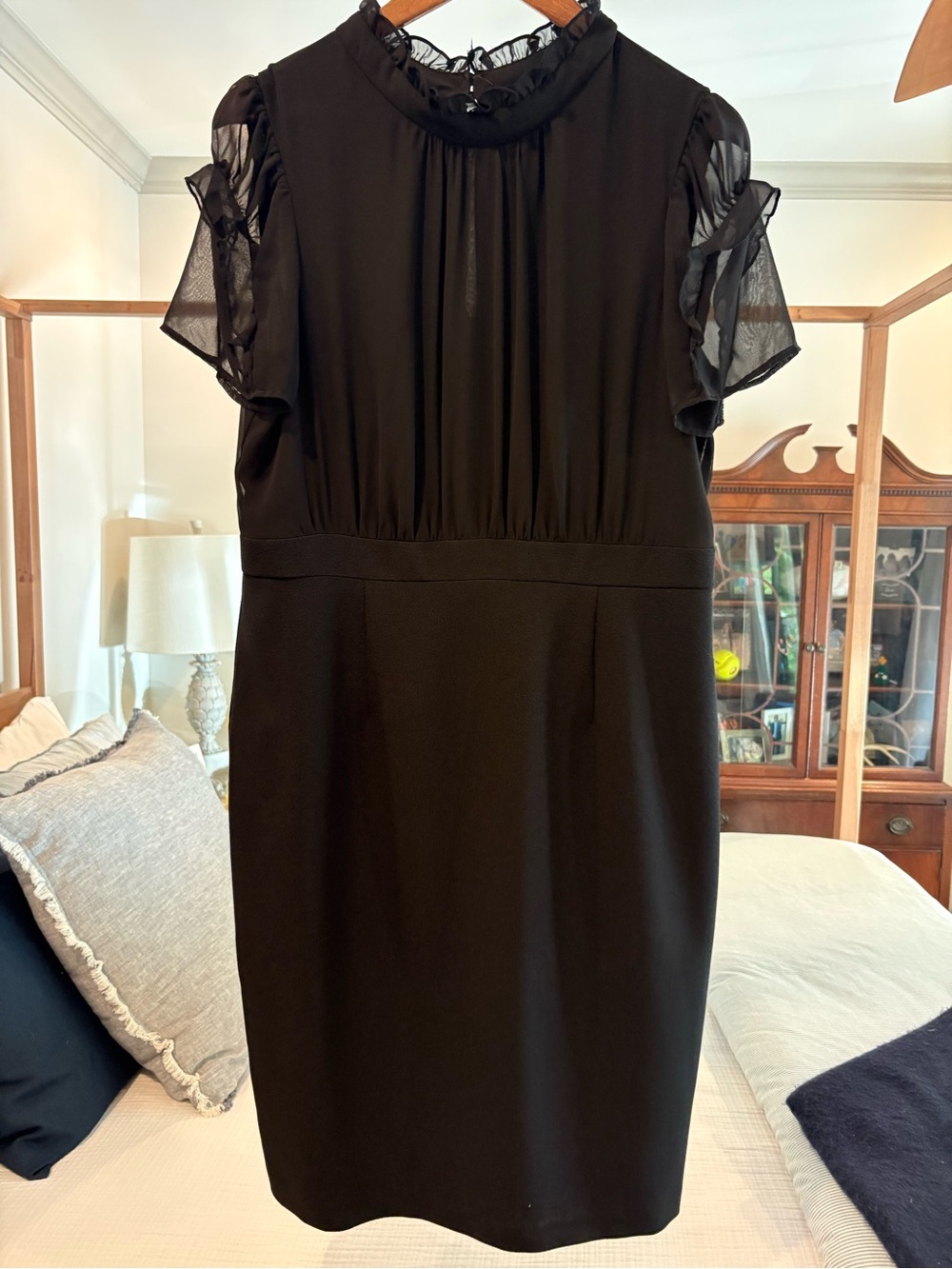 Vince Camuto Black Ruffle-Sleeve Midi Dress
